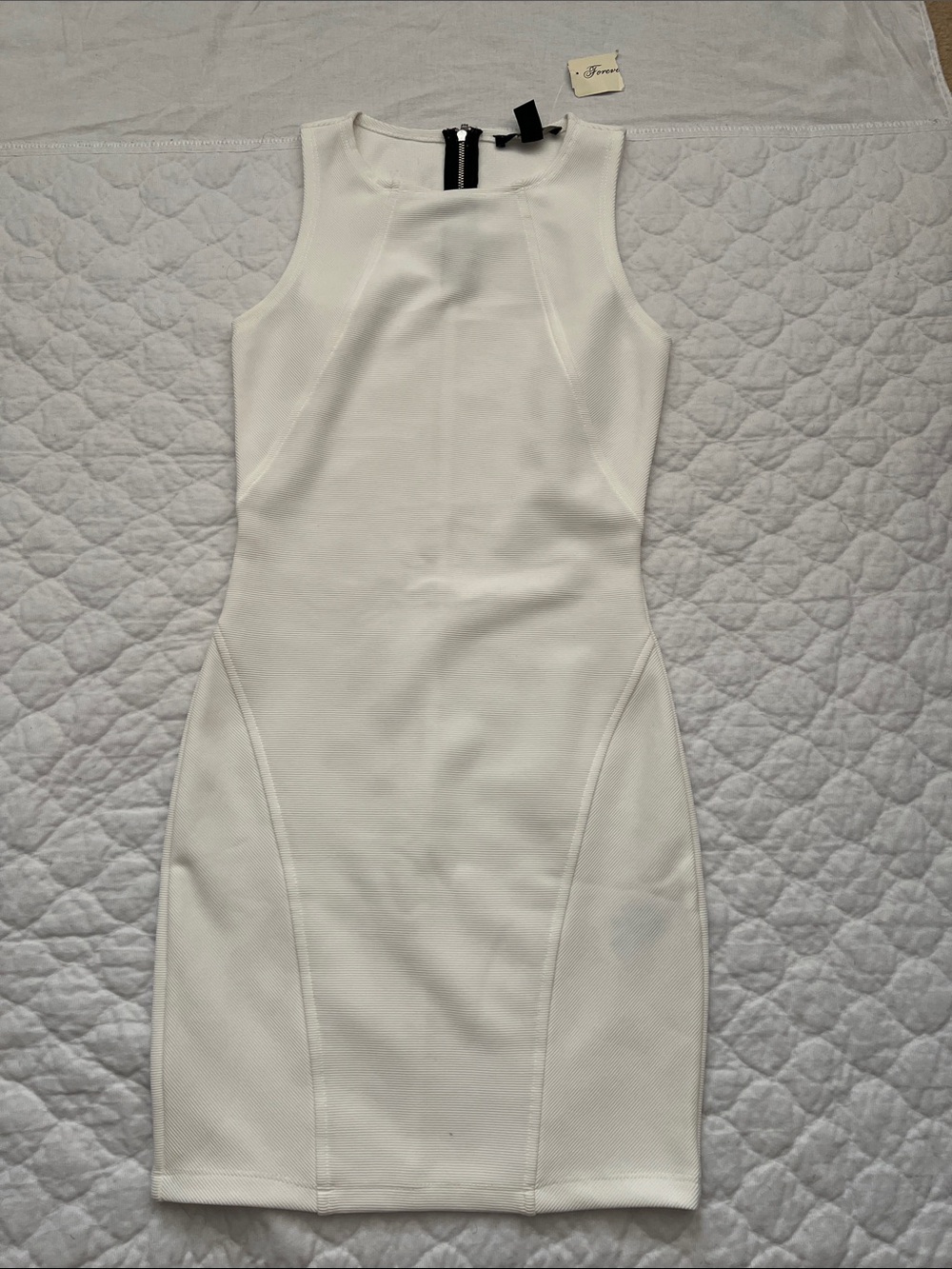 Forever 21 White Sleeveless Mini Sheath Dress